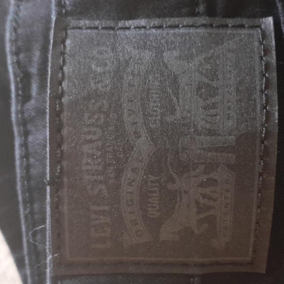 Black Levi 721 High Rise Skinny Jean 30x30 - Picture 3 of 5